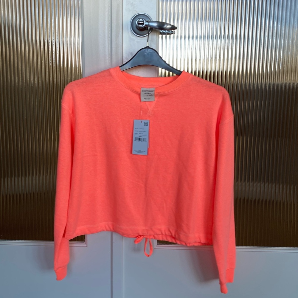 NWT Southern spirit fluorescent orange sweatshirt. Size small in new condition